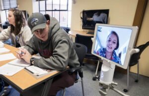Telepresence Classroom Robots: A New Solution for Absent Students