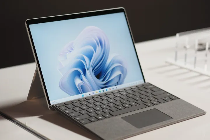 Microsoft Surface Pro and Surface Laptop Prices Slashed Ahead of New Launches Microsoft Surface Pro and Surface Laptop Prices Slashed Ahead of New Launches