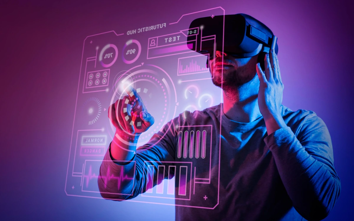 Exploring Virtual Reality: A New Dimension to Expense Management