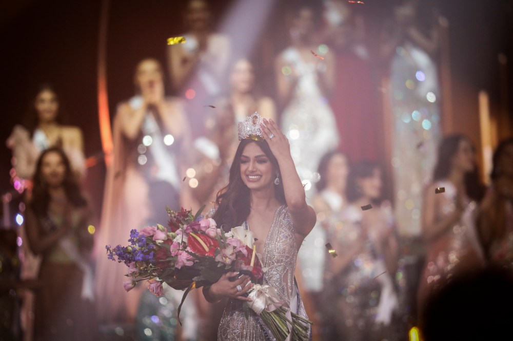 Miss Universe Pageant Moves to Streaming via Roku Channel, as Deal With Fox and Steve Harvey Ends (EXCLUSIVE) – Variety Miss Universe Pageant Moves to Streaming via Roku Channel, as Deal With Fox and Steve Harvey Ends (EXCLUSIVE) – Variety