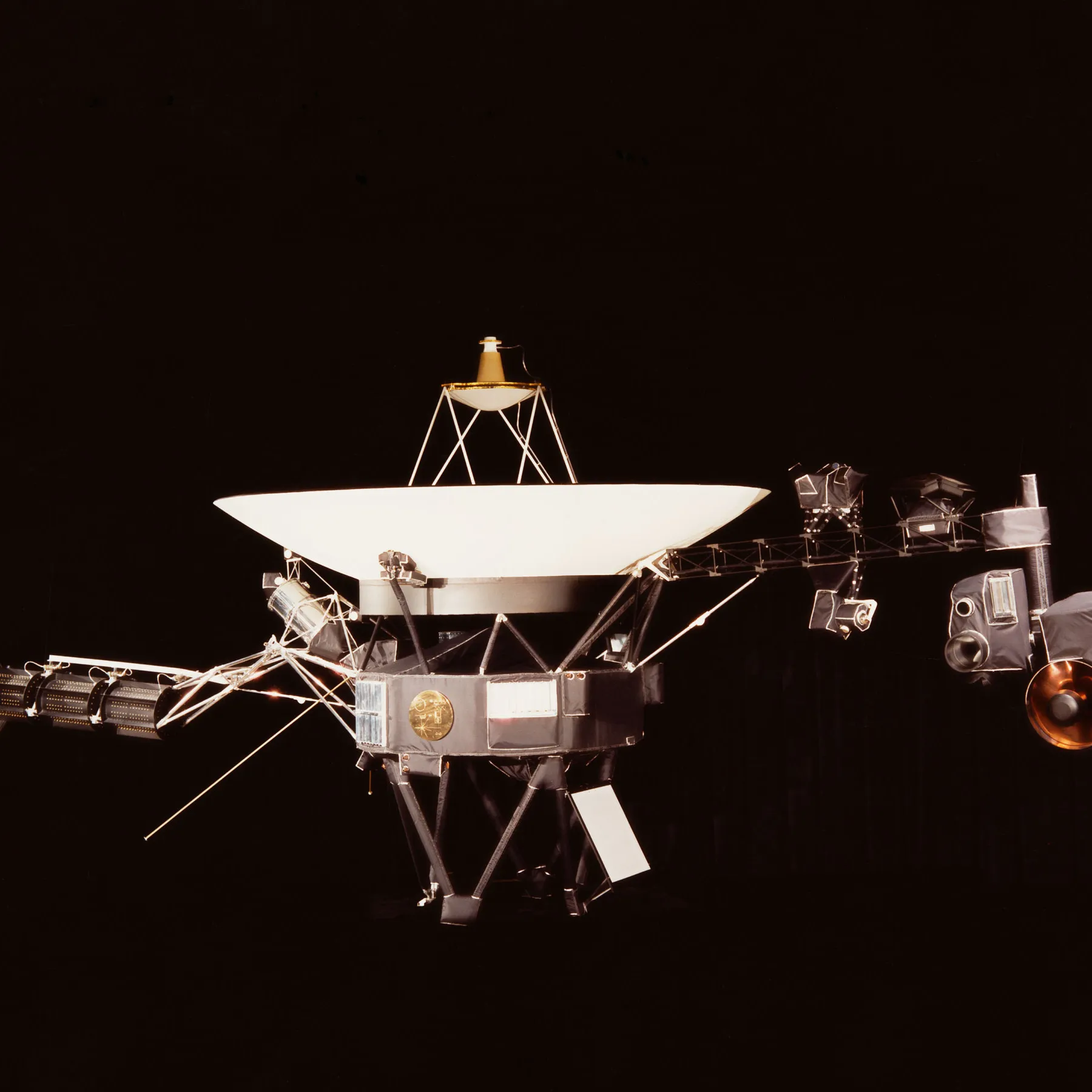 NASA Engineers’ Unprecedented Challenge: Reviving Voyager 1