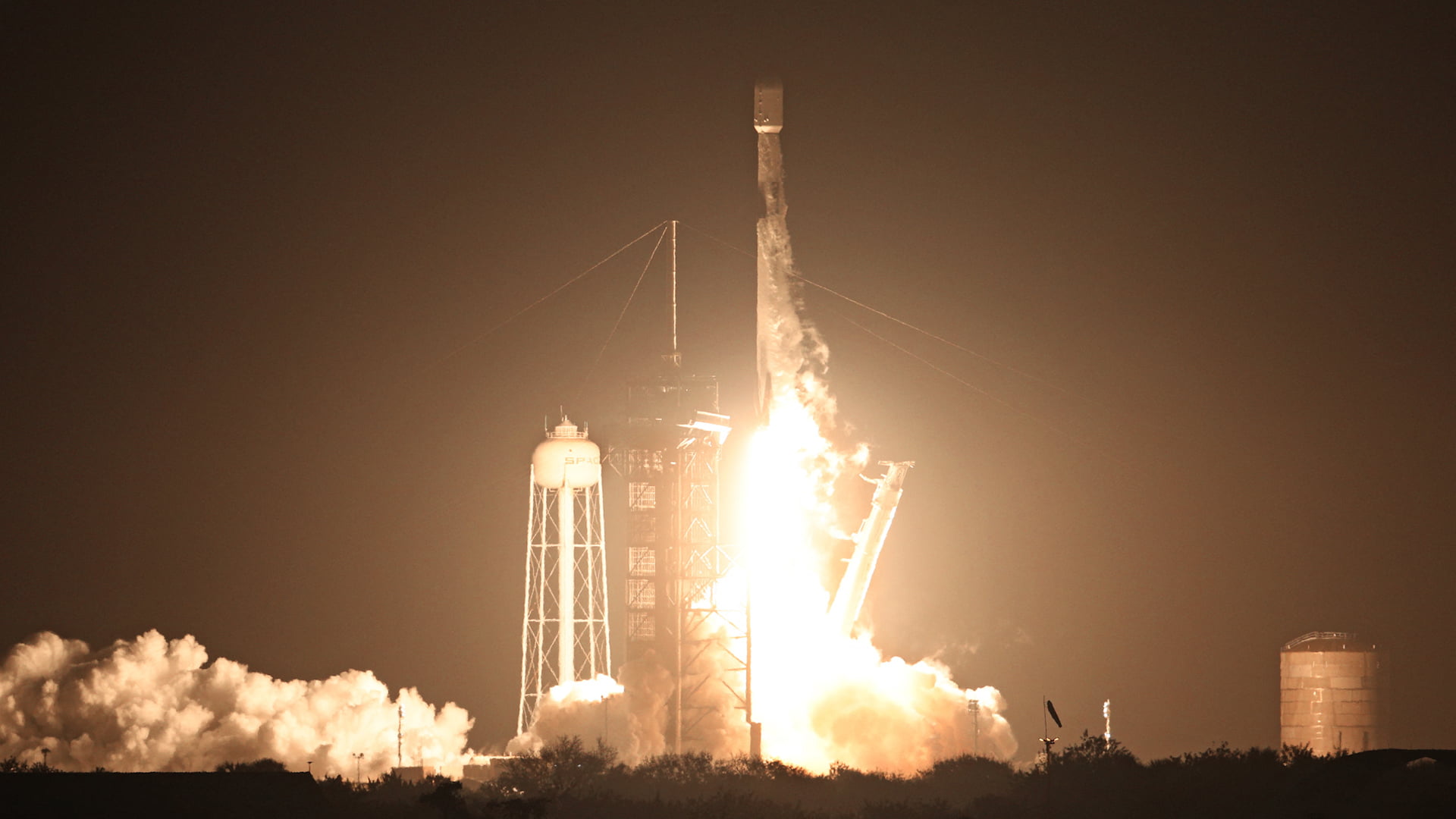 SpaceX Launches Intuitive Machines’ Nova-C Lander on Historic Moon Mission SpaceX Launch