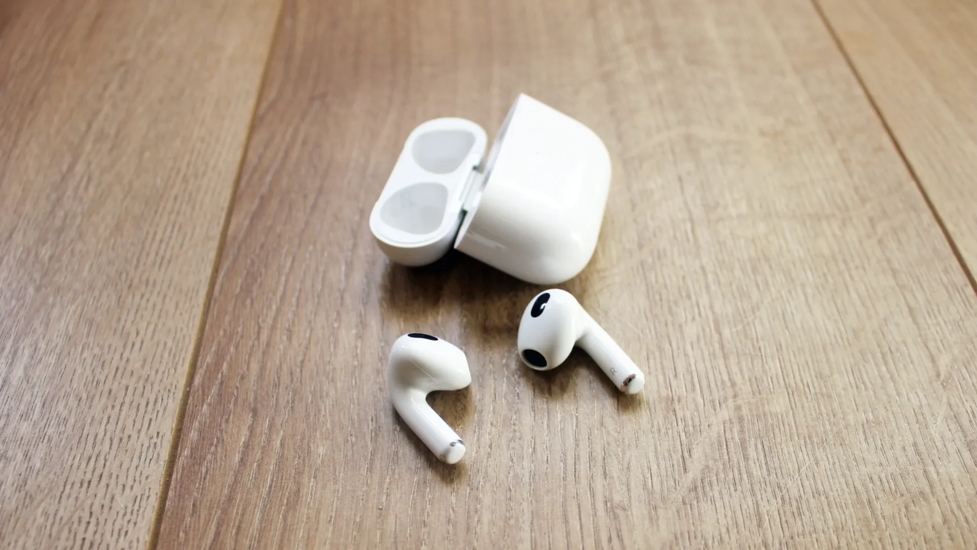 Apple Set to Unveil Two New AirPods 4 Models This Fall Apple Set to Unveil Two New AirPods 4 Models This Fall