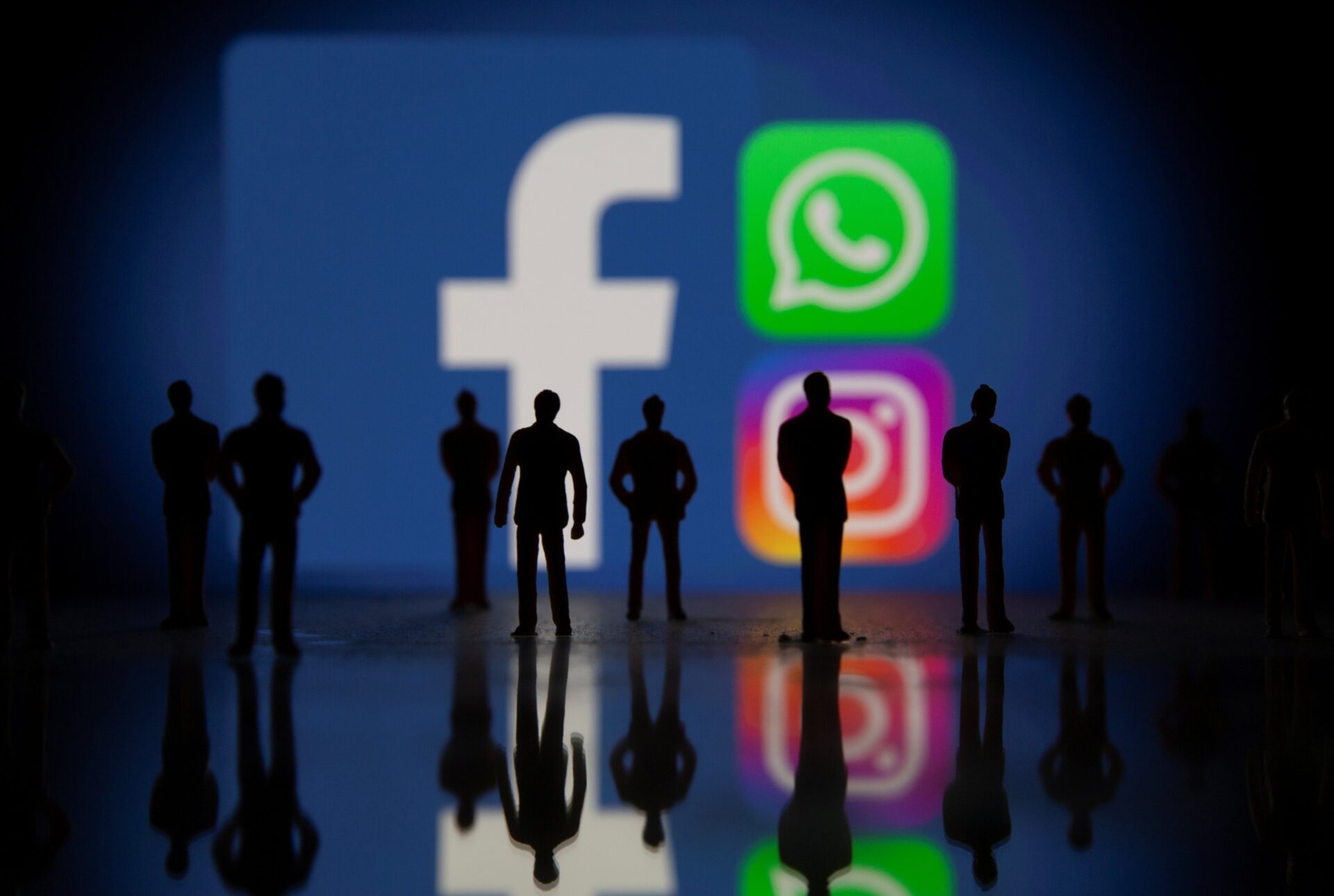 Facebook and Instagram Experience Major Outage, Sparks Trend on X Facebook and Instagram Experience Major Outage Sparks Trend on X