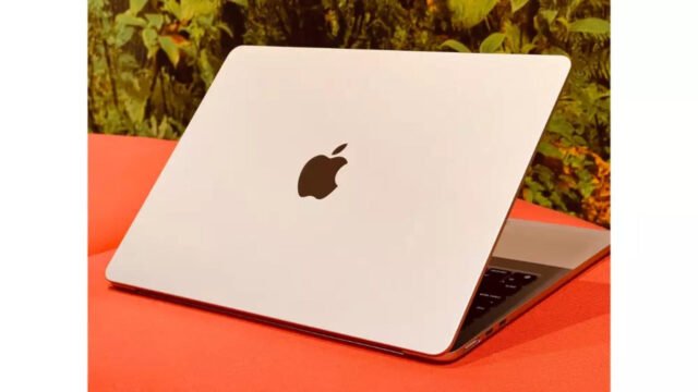 The Next Leap in Computing MacBook Air M1 and PlayStation 5 Slim Usher in a New Era The Next Leap in Computing MacBook Air M1 and PlayStation 5 Slim Usher in a New Era