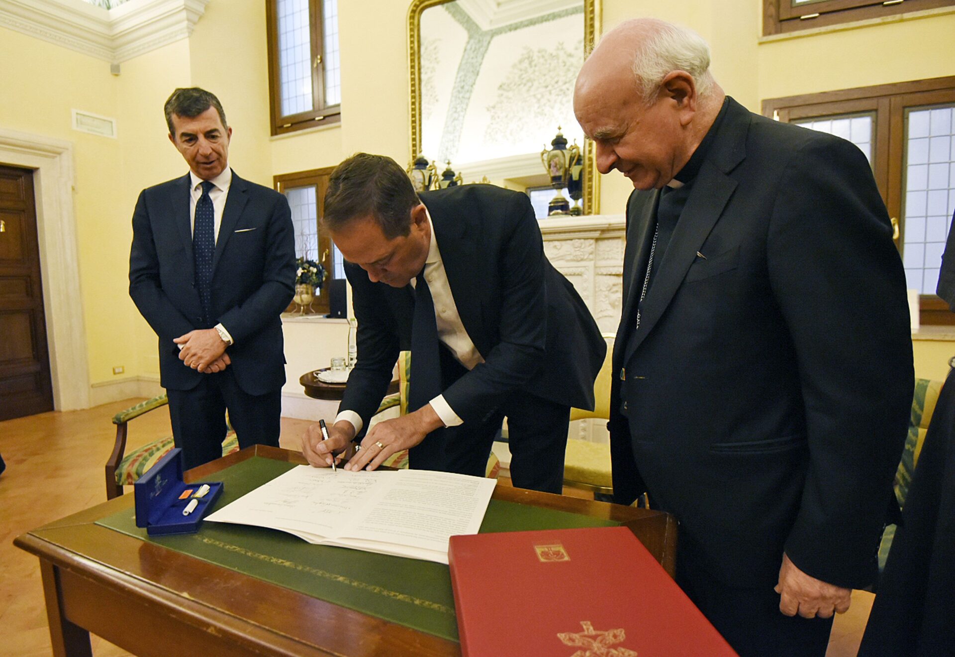 Cisco Systems Joins Microsoft and IBM in Vatican AI Ethics Pledge Cisco Systems Joins Microsoft and IBM in Vatican AI Ethics Pledge12
