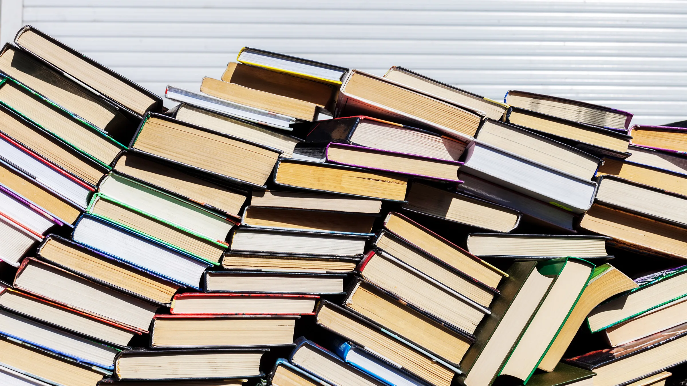 Google Books Flooded with AI-Written Works: A Tumultuous Turn for Authors and Readers Google Books Flooded with AI-Written Works: A Tumultuous Turn for Authors and Readers