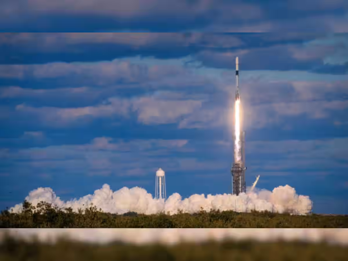 SpaceX Launches Military Weather Satellite into Orbit SpaceX Launches Military Weather Satellite into Orbit