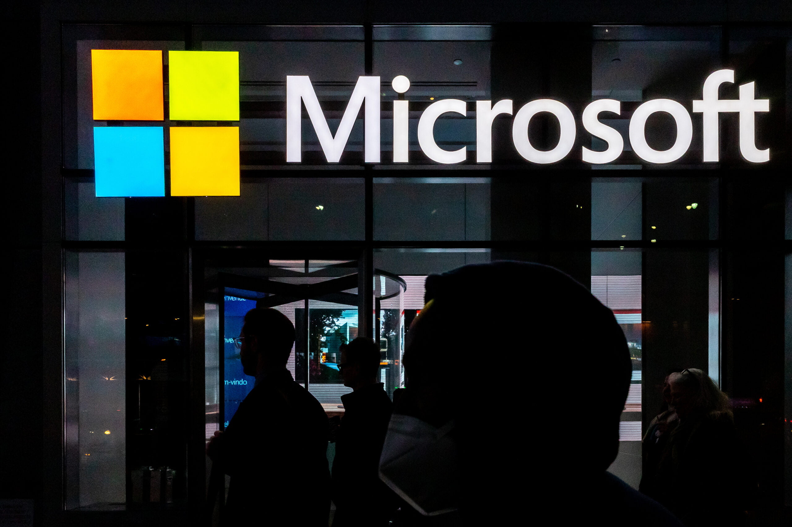Privacy Concerns Mount Over Microsoft’s New AI Tool: Experts Raise Red Flags Privacy Concerns Mount Over Microsoft’s New AI Tool: Experts Raise Red Flags