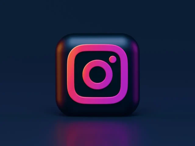 Instagram and the Failure to Combat Abuse Against Female Politicians Instagram and the Failure to Combat Abuse Against Female Politicians