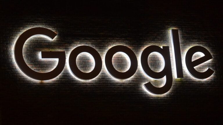 Googles Bold