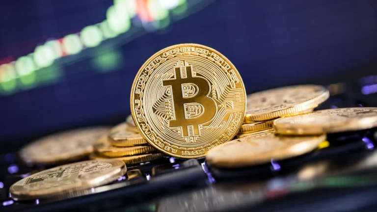 Bitcoin Price Dip Below 60K Triggers Largest Exchange