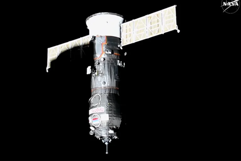 Astronauts Report Alarming Stench Emanating From Russian Spacecraft Docked to ISS